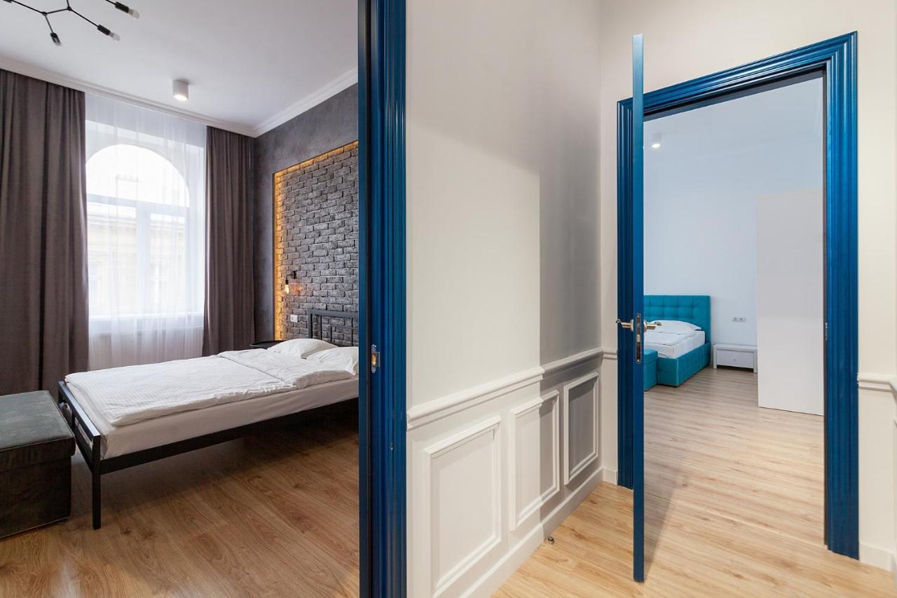 Leogrand Three Bedrooms Vip Apartments On Kniazia Romana 12 Lemberg Exterior foto