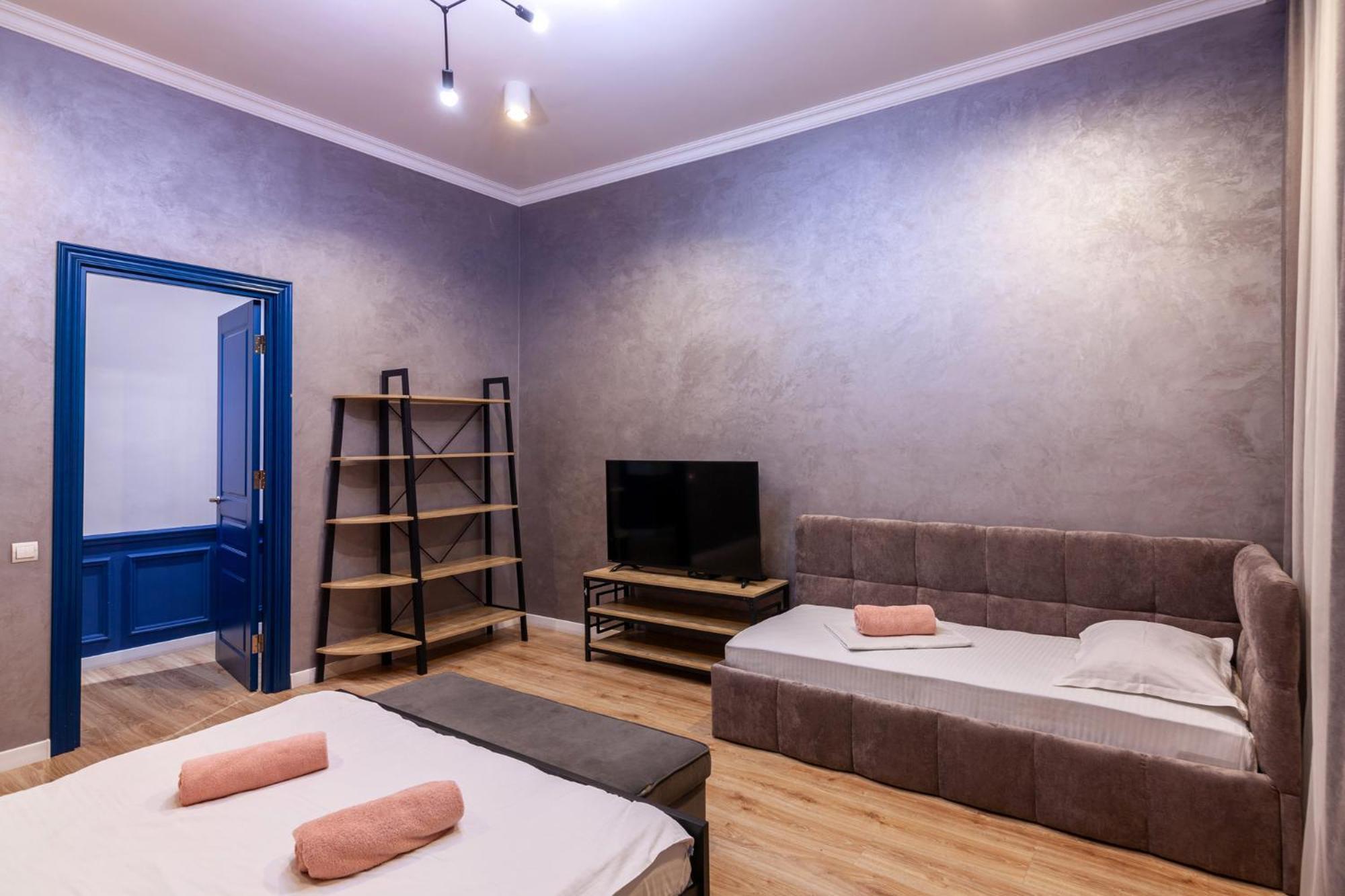 Leogrand Three Bedrooms Vip Apartments On Kniazia Romana 12 Lemberg Exterior foto