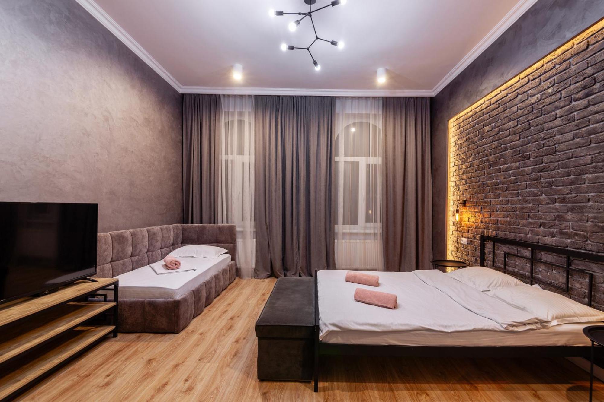 Leogrand Three Bedrooms Vip Apartments On Kniazia Romana 12 Lemberg Exterior foto