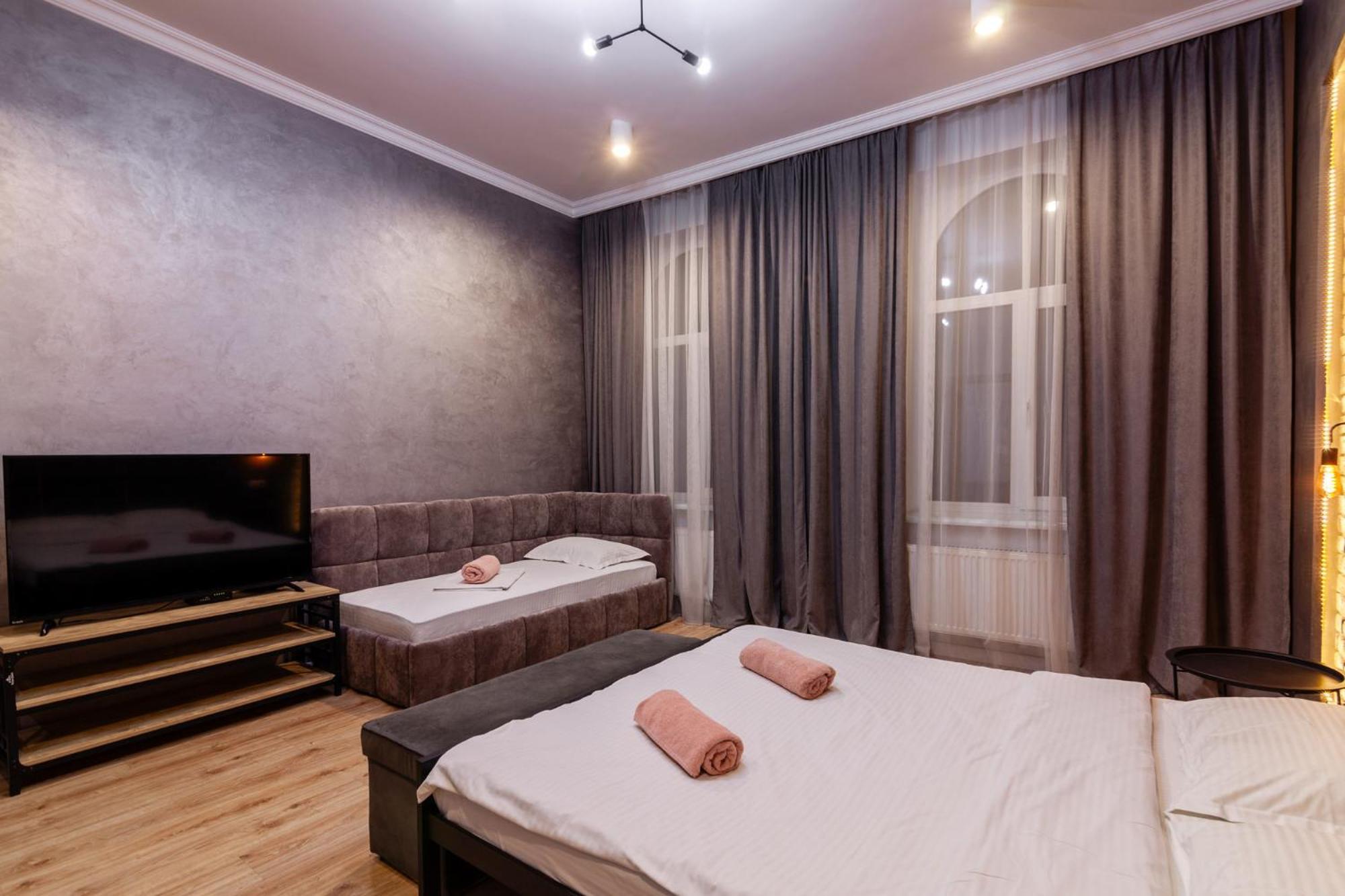 Leogrand Three Bedrooms Vip Apartments On Kniazia Romana 12 Lemberg Exterior foto